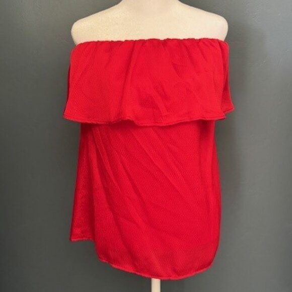 Tyche Tops - NWT - Red Ruffle Top, Sz. L